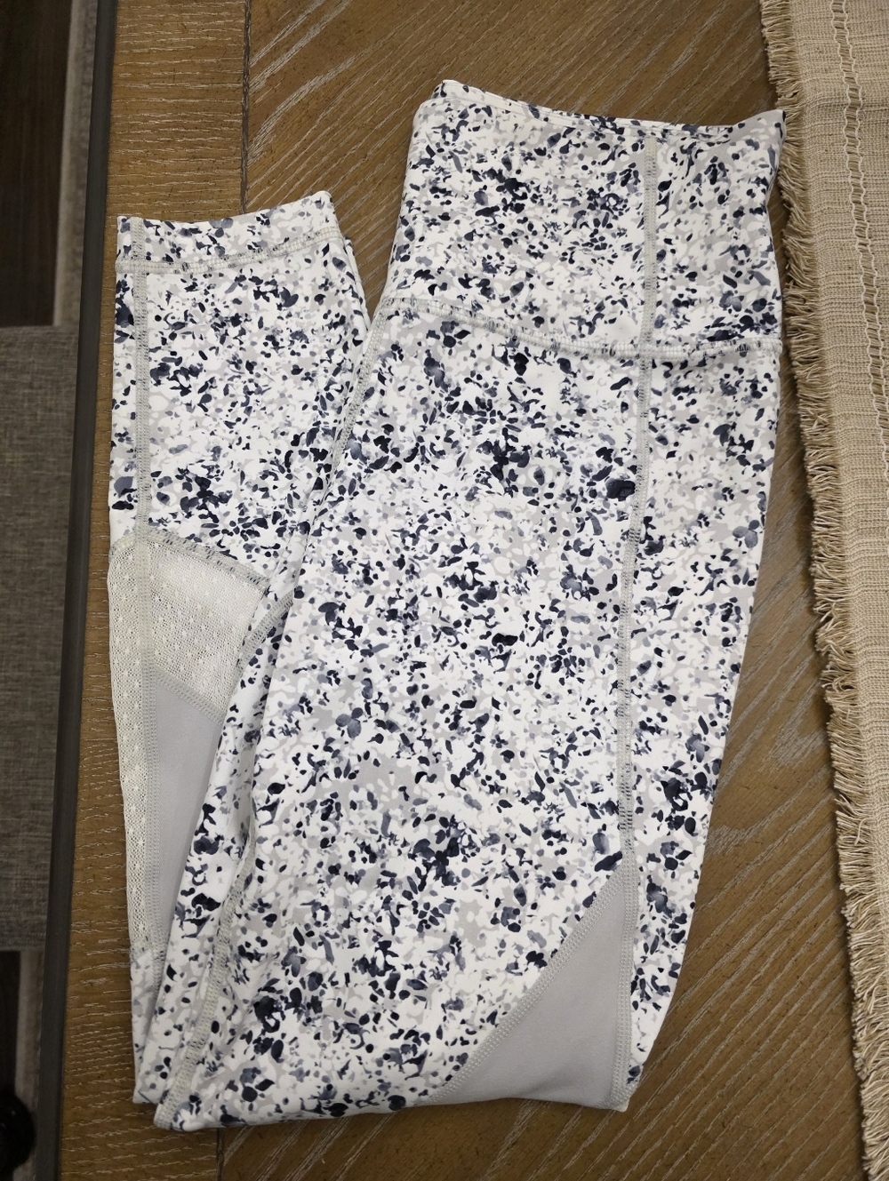 Athleta Sandstone 7/8 Leggings NWOT